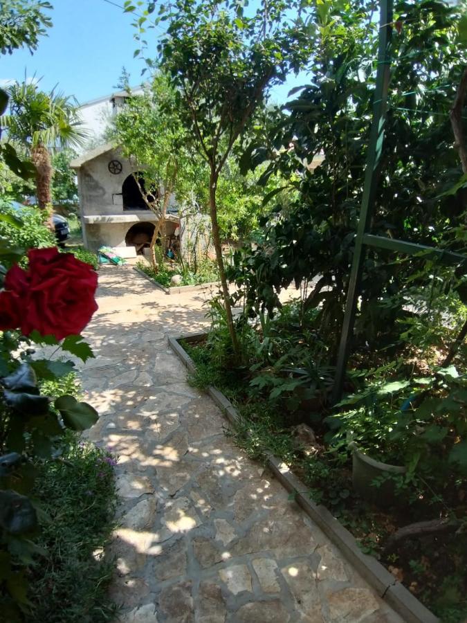 Apartmani Kutlesa ヴォディツェ エクステリア 写真