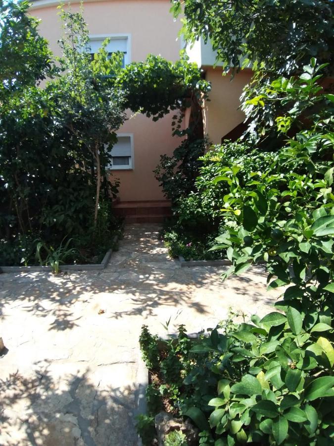 Apartmani Kutlesa ヴォディツェ エクステリア 写真