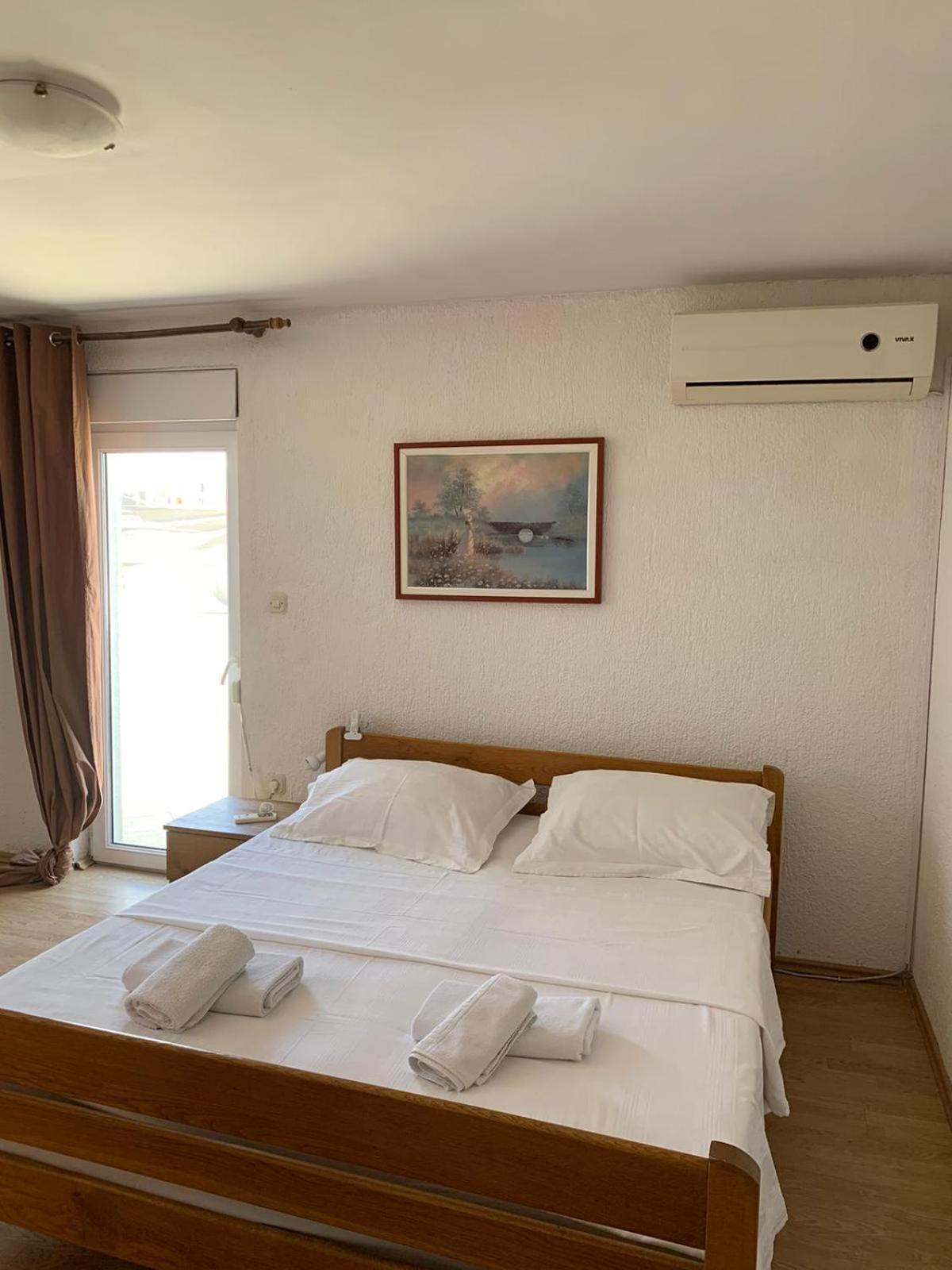 Apartmani Kutlesa ヴォディツェ エクステリア 写真