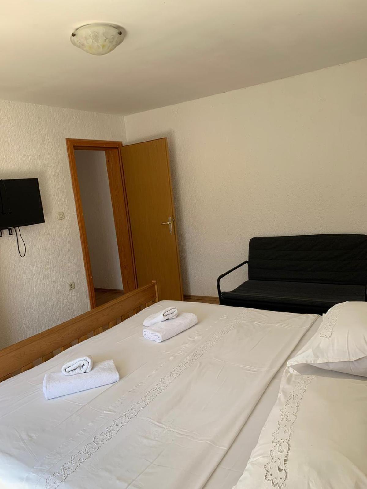 Apartmani Kutlesa ヴォディツェ エクステリア 写真